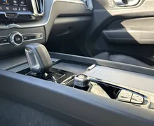 Notranja slika - Volvo XC60 - B4 D Plus Dark Avt. - 20 - Predogledna slika