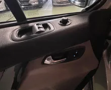 Zunanja slika - Ford Transit Custom - KOMBI 2.2 TDCi 6. SEDEŽEV 92 KW - 8 - Predogledna slika