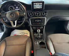 Notranja slika - Mercedes-Benz A-Razred - 180 -AMG SEDEŽI-KLIMA-ALU- - 11 - Predogledna slika