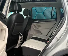 Notranja slika - Volkswagen Tiguan - 2.0 TDI•DSG•4X4•PANO•R LINE•FUL LED•VIRTUAL•ACC• - 10 - Predogledna slika