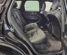 Notranja slika - Volvo XC60 - B4D R-Design Avt.- LED.usnje+mem.360kam.HUD.Harman - 13 - Predogledna slika