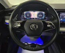 Notranja slika - Škoda Octavia - Combi 2.0 TDI Tour DSG - LED.kamera.masaža.kljuka - 12 - Predogledna slika