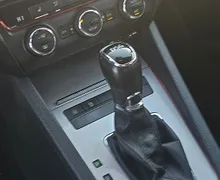 Zunanja slika - Škoda Octavia - Combi 2.0 TDI 150ks DSG °XENON° °TEMPOMAT° - 11 - Predogledna slika