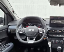 Zunanja slika - Dacia Sandero - Stepway ExpressionTCe110 novi model+4 leta servis - 10 - Predogledna slika