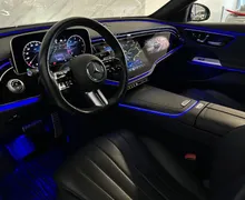 Notranja slika - Mercedes-Benz E-Razred - 220d|4Matic|AMG|4WS|SuperScreen|Zračno|360K|Hlaj| - 7 - Predogledna slika