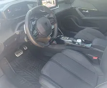Zunanja slika - Peugeot 2008 - 1.2 PureTech 130 S S GT Avt.-SLO AVTO-1 LASTNIK - 6 - Predogledna slika