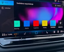 Zunanja slika - VW Tiguan - 2.0 TDI DSG R-Line  4Joy - 20 - Predogledna slika
