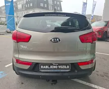 Zunanja slika - KIA Sportage - 2WD 1.7 TD - SLOVENSKI + ZNANA ZGODOVINA + KLJUKA - 6 - Predogledna slika