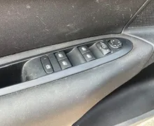 Zunanja slika - Citroën C4 - 1.2 PureTech 110 Feel.VELIK SERVIS.SAMO 103.000 KM - 5 - Predogledna slika