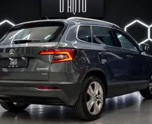 Notranja slika - Škoda Karoq - 4x4 2.0 TDI KAMERA+NAVI+ACC+KEYLESS+LED+AMBIENT... - 8 - Predogledna slika