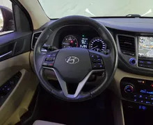 Notranja slika - Hyundai Tucson - 4WD 2.0 CRDi Slovensko vozilo - Kamera - Kljuka - 7 - Predogledna slika