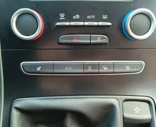 Notranja slika - Renault Scénic - Grand  dCi 130 Energy Edition One - 10 - Predogledna slika