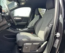 Notranja slika - Volvo XC40 - B3 P Core Avt. - 10 - Predogledna slika