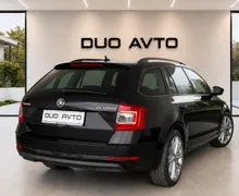 Notranja slika - Škoda Octavia - 2.0TDI-DSG-LED-NAVI-2XPDC-NA OBROKE TUJCI ZAČASNA. - 10 - Predogledna slika
