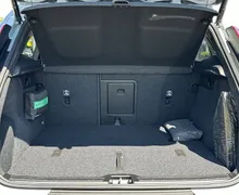 Notranja slika - Volvo XC40 - B3P Core Avt - 18 - Predogledna slika