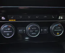 Notranja slika - Volkswagen Arteon - 2,0 TDI BMT Elegance DSG - 26 - Predogledna slika