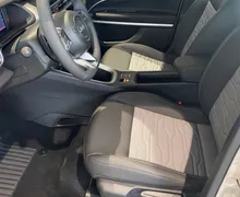 Zunanja slika - Jeep Avenger - 4xe 1.2 MHEV Upland e-DCT6 - 8 - Predogledna slika