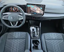 Notranja slika - Volkswagen Golf - 1.5 eTSI BMT 4Joy DSG... - 10 - Predogledna slika