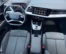 Notranja slika - Audi Q4 e-tron - Q4 40 e-tron-S Line-Matrix LED-ACC-Mrtvi kot-Kamer - 10 - Predogledna slika