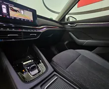 Notranja slika - Škoda Octavia - Combi 2.0 TDI Style DSG - 8 - Predogledna slika