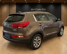 Zunanja slika - KIA Sportage - 2WD 1.7 CRDi Brez pologa do 7 let-Slov.poreklo - 4 - Predogledna slika