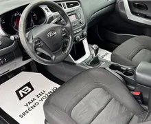 Notranja slika - KIA Pro_Ceed - 1.4 CVVT+SLO+SAMO 97.888km+USB... - 10 - Predogledna slika