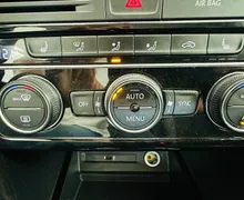 Zunanja slika - Volkswagen Golf - 2.0 TDI Highline DSG.LUKSENBURG.KAMERA.LED.110 KW - 7 - Predogledna slika