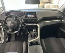 Notranja slika - Peugeot 5008 - 1.5 BLUE HDI 130 BUSINESS.NAVI.ALU.. - 17 - Predogledna slika