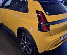 Zunanja slika - Renault 5 E-tech - techno 150 KM - 4 - Predogledna slika