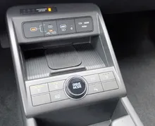 Zunanja slika - Hyundai Kona - BEV 48KWH PREMIUM   WINTER I.TOP.ČRP...... - 7 - Predogledna slika