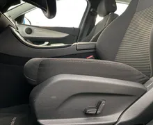 Notranja slika - Mercedes-Benz E-Razred - 300de |Virtual|360Kamera|HUD|Tempomat|Gretje|PDC| - 9 - Predogledna slika
