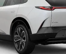 Zunanja slika - Mazda CX-6e - Takumi Plus - 4 - Predogledna slika