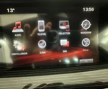 Notranja slika - Opel Insignia - Sports 2.0 CDTi Innovation Avt.NEMŠKI+4ALU.USNJE - 13 - Predogledna slika