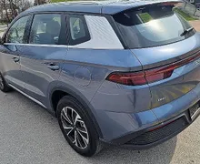 Zunanja slika - BYD Sealion 5 - DM-i DESIGN PHEV - skupni doseg 1016 km - 3 - Predogledna slika
