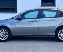 Zunanja slika - Alfa Romeo 147 - 1.9 JTD M-JET+PDC+SAMO 117.875km+TEMP - 4 - Predogledna slika