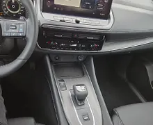 Zunanja slika - Nissan Qashqai - 1.3 DIG-T MHEV Tekna X-Tronic BREZ PANORAME - 17 - Predogledna slika