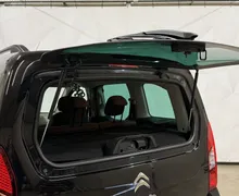 Notranja slika - Citroën Berlingo - 1.6 HDI-2X-DRSNA VRATA-TEMPOMAT-L9D-PDC-SERVISNA - 9 - Predogledna slika
