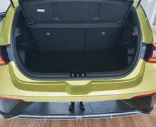 Zunanja slika - Hyundai i20 - 1.0 T-GDI STYLE BLACK LINE AVT-17 COL-WINTER-VIDEO - 6 - Predogledna slika