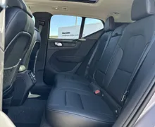 Notranja slika - Volvo XC40 - B4P Ultra Dark Avt. - 11 - Predogledna slika