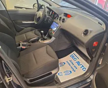 Notranja slika - Peugeot 308 - 1.6 HDI LED-NAVI-TV-AUT. KLIMA-KREDIT BREZ POLOG.. - 7 - Predogledna slika
