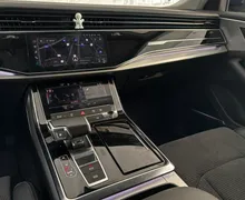 Notranja slika - Audi Q8 - 55 TFSI e |Quattro|Led|Zračno|Kamera|AmbientL|PDC. - 12 - Predogledna slika