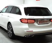 Zunanja slika - Mercedes-Benz E-Razred - E 300 de 4MATIC T  Avt. ACC-360-MRTVI KO - 7 - Predogledna slika