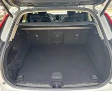 Zunanja slika - Volvo XC60 - B4P Momentum PRO AT FWD KAMERA-GRETJE.SED.-DAB+... - 8 - Predogledna slika