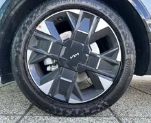 Notranja slika - KIA Sportage - 1.6 T-GDi 132kW AWD GT-Line. 7 DCT... - 9 - Predogledna slika
