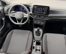 Notranja slika - Volkswagen T-Roc - 1.0 TSI BMT Life-komaj 31.131 KM-1.lastnik-Virtual - 10 - Predogledna slika