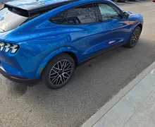 Zunanja slika - Ford Mustang Mach-e - Mustang 4x4 Mach-E  88 kWh  Premium podaljšan dose - 5 - Predogledna slika