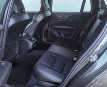Zunanja slika - Volvo V60 - D3 Momentum FULLED•TEMP•LANE•VIRTUAL•NAVI•PDC•17C• - 7 - Predogledna slika