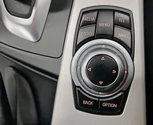 Zunanja slika - BMW Serija 3 - Touring: 318d-AUT-XENON-NAVI-GR.SED-2X DIG KLIMA- - 9 - Predogledna slika