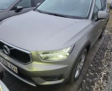Zunanja slika - Volvo XC40 - D3 Momentum Pro FULLED•LANE•VIRTUAL•GRETJE•KEYLESS - 2 - Predogledna slika