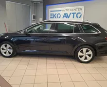 Notranja slika - Škoda Superb - 2.0 TDI 4x4 Sportline Combi DSG 190KM-KAMERA-LED-. - 11 - Predogledna slika